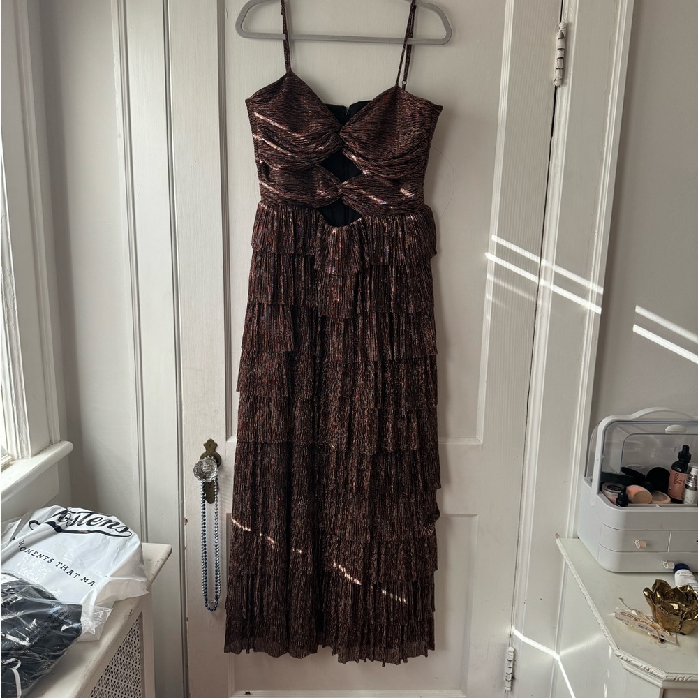 Gianni Bini Grace Metallic Plisse Sweetheart Neck Cut-Out Tiered Dress